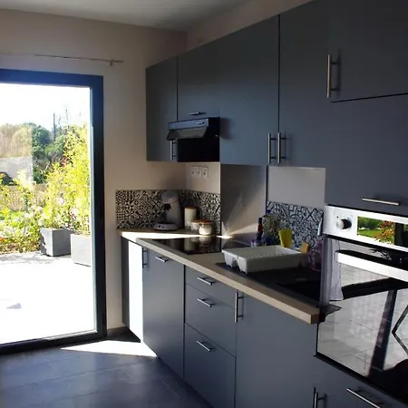 Cote Et - Standing Dans Avec Piscine Et Vue * Taglio-Isolaccio