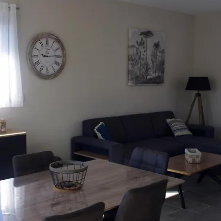 Cote Et - Standing Dans Avec Piscine Et Vue * Taglio-Isolaccio