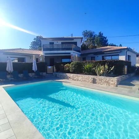 Apartment Cote Et - Standing Dans Avec Piscine Et Vue *