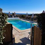 Cote Et - Standing Dans Avec Piscine Et Vue