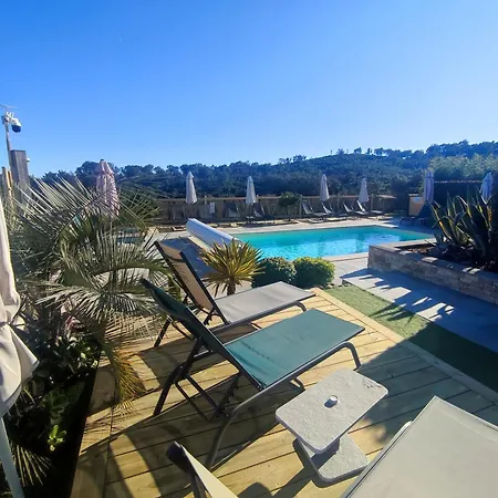 Cote Et - Standing Dans Avec Piscine Et Vue Taglio-Isolaccio