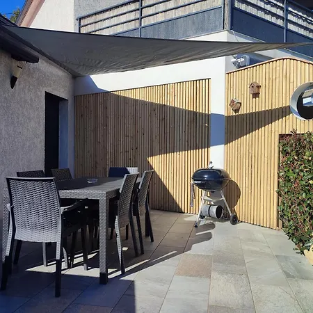 Cote Et - Standing Dans Avec Piscine Et Vue