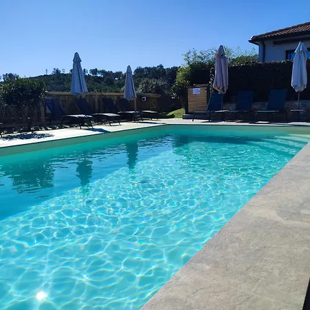 Cote Et - Standing Dans Avec Piscine Et Vue * Taglio-Isolaccio