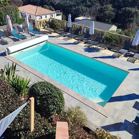 Cote Et - Standing Dans Avec Piscine Et Vue