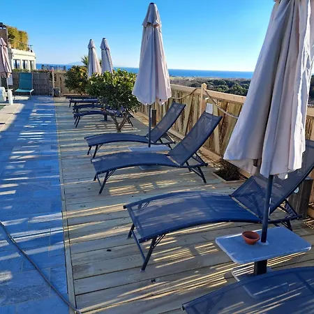 Cote Et - Standing Dans Avec Piscine Et Vue * Taglio-Isolaccio