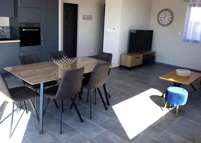 Appartement Cote Et - Standing Dans Avec Piscine Et Vue Taglio-Isolaccio