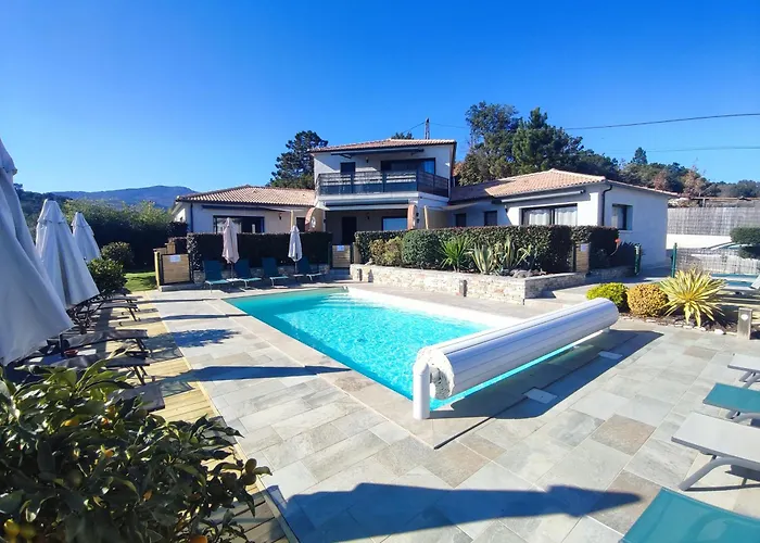 Cote Et - Standing Dans Avec Piscine Et Vue Appartement