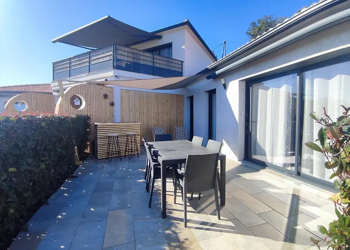 Cote Et - Standing Dans Avec Piscine Et Vue Appartement