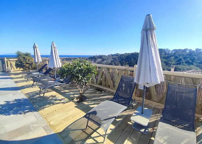 Appartement Cote Et - Standing Dans Avec Piscine Et Vue Taglio-Isolaccio