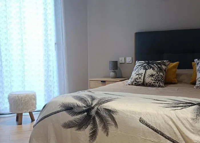 Cote Et - Standing Dans Avec Piscine Et Vue Appartement