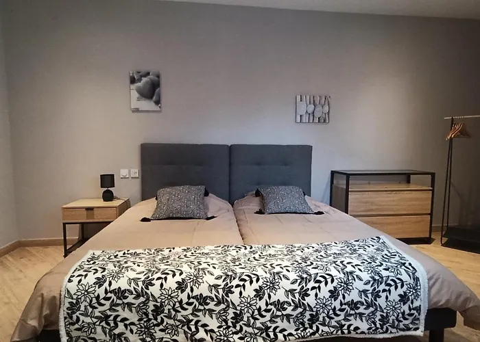 Appartement Cote Et - Standing Dans Avec Piscine Et Vue